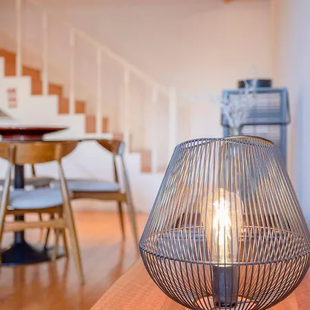Liiiving In - Garden Light Mezzanine Apartment Porto
