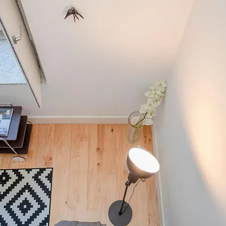 Liiiving In - Garden Light Mezzanine *