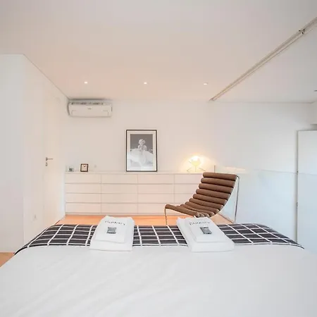 Liiiving In - Garden Light Mezzanine Appartamento Oporto