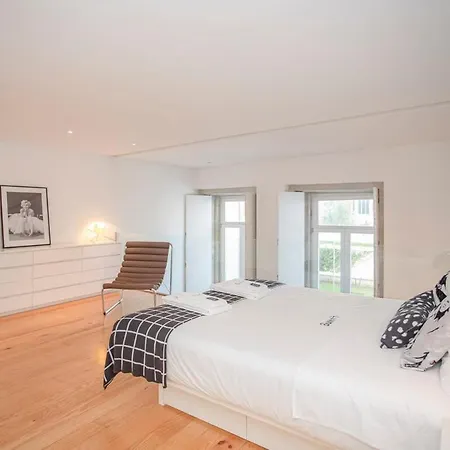 Liiiving In - Garden Light Mezzanine Apartment